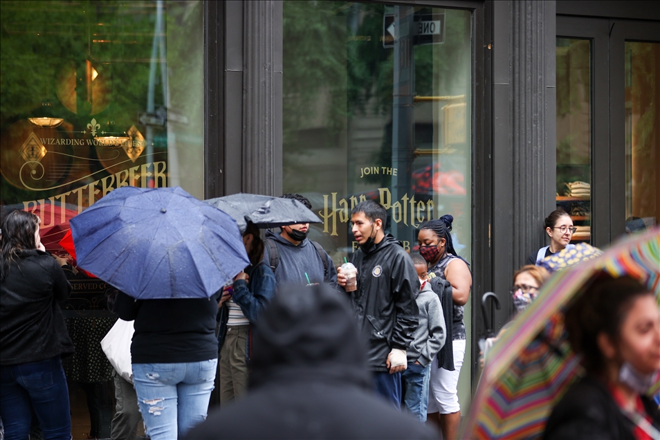 Dünyanın en büyük Harry Potter mağazası New York'ta açıldı