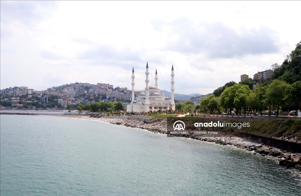 İsmini kömürü bulan Uzun Mehmet'ten alan cami açılışa hazır