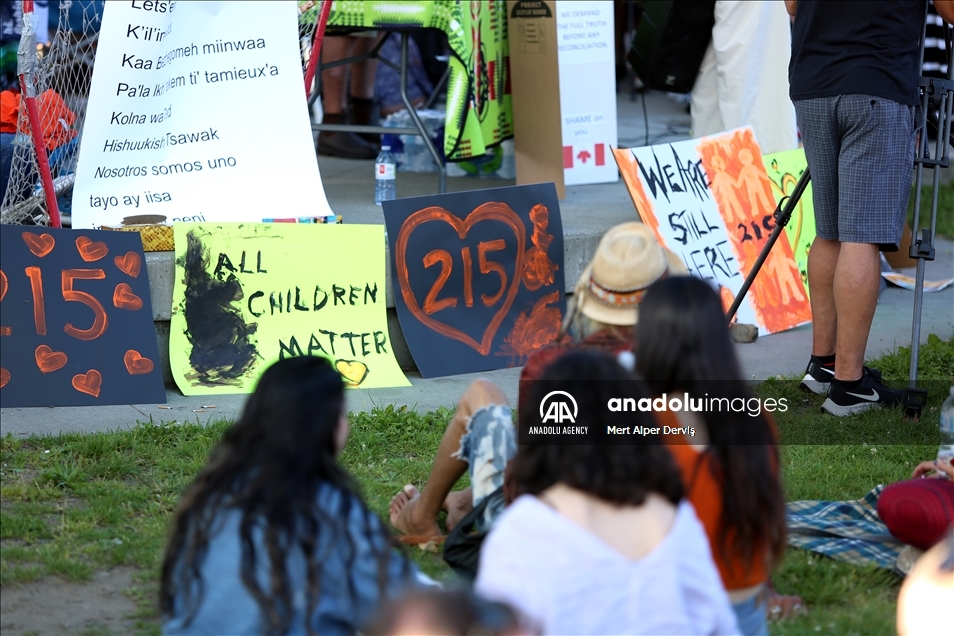 'Remember the children' vigil in Vancouver