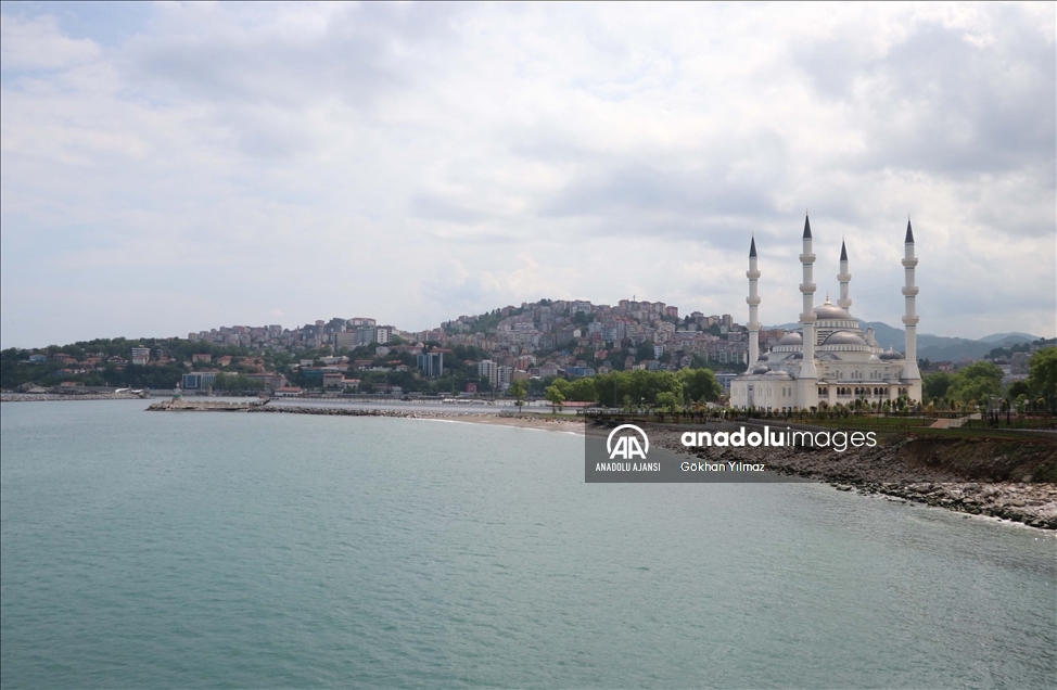 İsmini kömürü bulan Uzun Mehmet'ten alan cami açılışa hazır