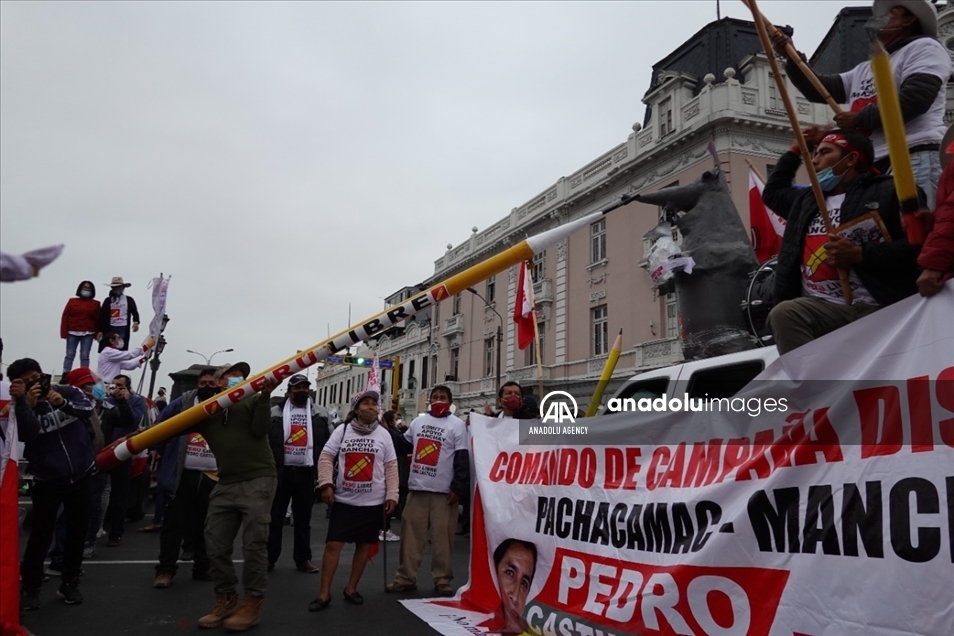 Así realizó Pedro Castillo su cierre de campaña electoral en la Plaza 2 de Mayo