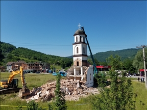 Izmještanje crkve iz dvorišta nane Fate Orlović