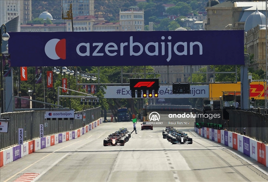El mexicano Sergio Pérez gana el Gran Premio de Azerbaiyán de Fórmula 1