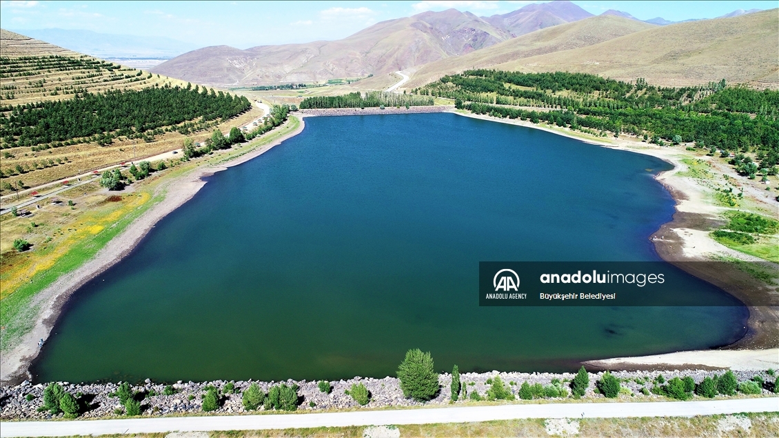 Li Erziromê 400 golên ku hatin çêkirin pir kêrî çandinî û heywandariyê tên