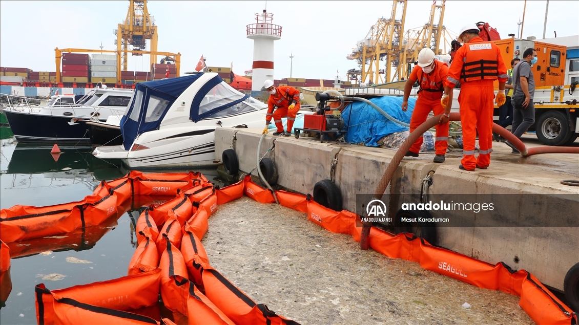 Tekirdağ'da müsilaj temizleme çalışması başlatıldı