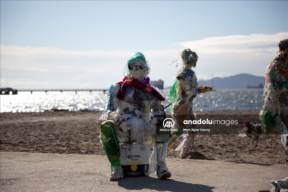 Plastics removed from Canadian shorelines