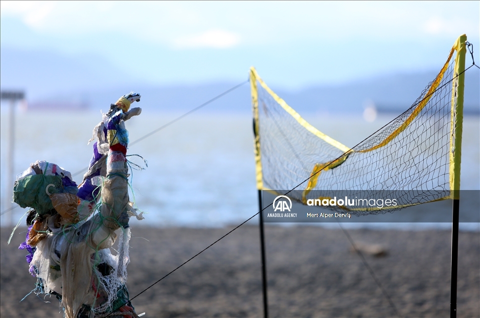 Plastics removed from Canadian shorelines