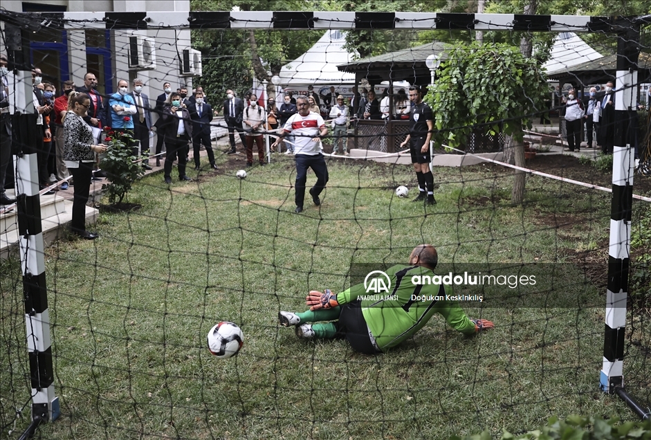 EURO 2020'ye katılan ülkelerin Ankara Büyükelçileri penaltı turnuvasında buluştu