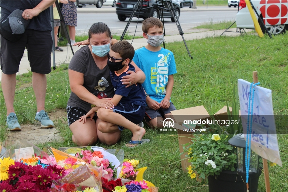 Upacara penghormatan untuk 4 anggota keluarga Muslim yang dibunuh oleh seorang pengemudi di Ontario