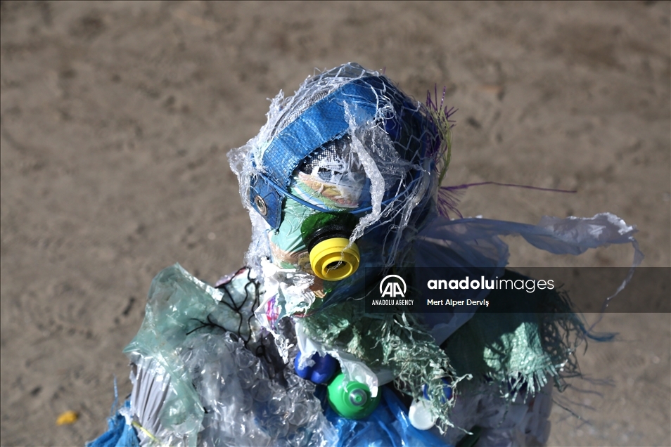 Plastics removed from Canadian shorelines