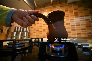 Poterie: Les tasses d'un artisan turc connaissent un grand succès en Europe et au Moyen-Orient