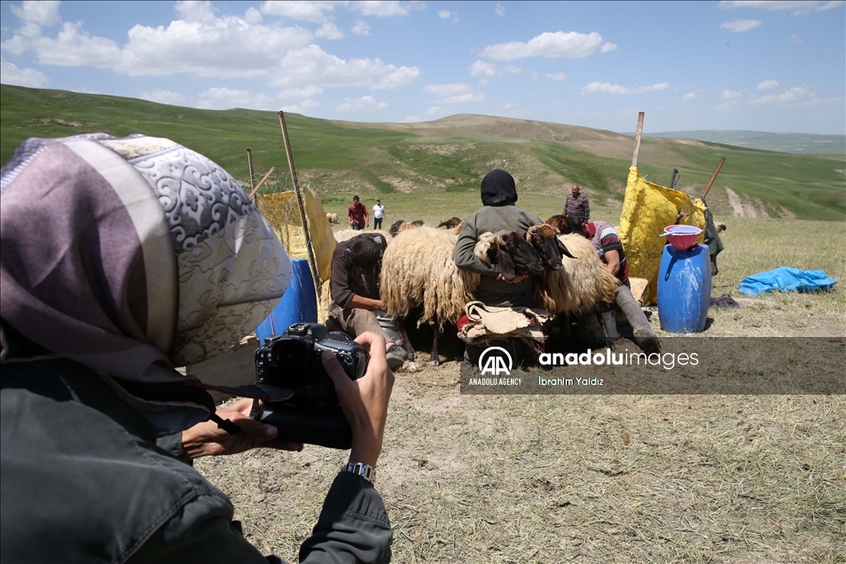 Xwendekara doxtorayê ji bo teza xwe salekê bi koçeran ra gerî û lêkolîna xwe temam kir 2