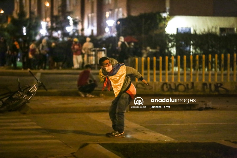 Así se vivió una nueva noche de protestas en medio del paro nacional en Bogotá