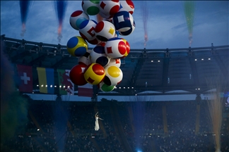 Spektakularnom ceremonijom otvoreno Evropsko prvenstvo u fudbalu