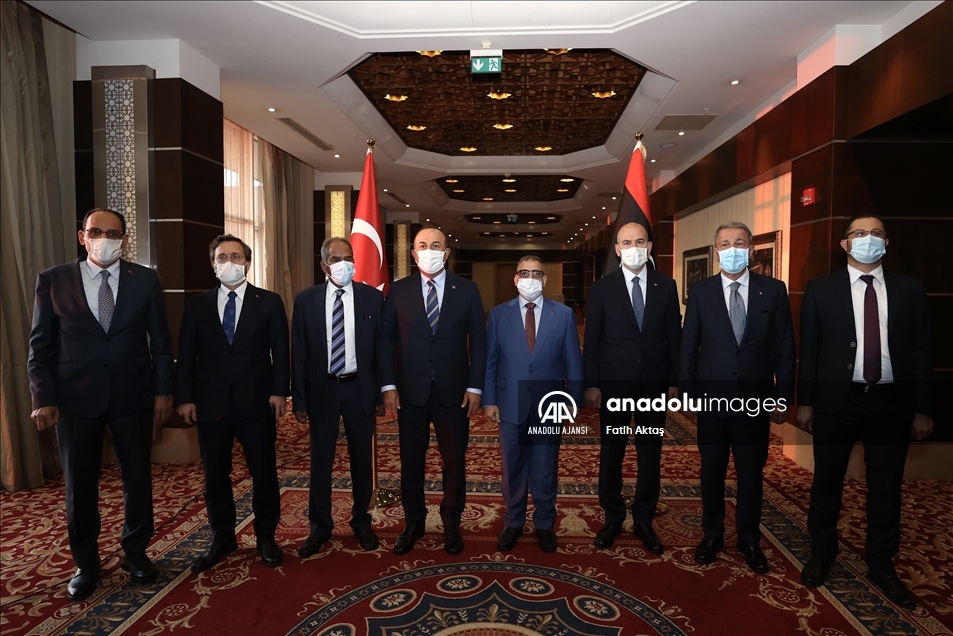Dışişleri Bakanı Çavuşoğlu, Libya Yüksek Devlet Konseyi Başkanı Halid El-Meşri ile görüştü