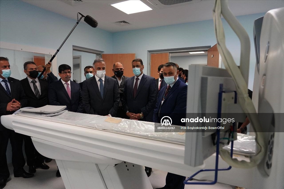 سەرۆکوەزیرانی عێراق، مستەفا کازمی نەخۆشخانەی فێرکاری ناسرییەی کردەوە