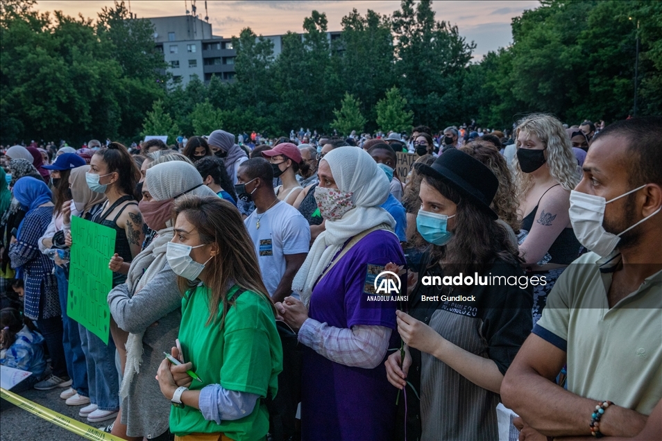 Kanada’daki saldırıda hayatını kaybeden aile için yürüyüş düzenlendi