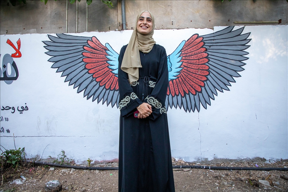 Şeyh Cerrah Mahallesi'nde yaşananları dünyaya duyuran Filistinli Muna el-Kurd: "İsrail bizi susturmak istiyor"