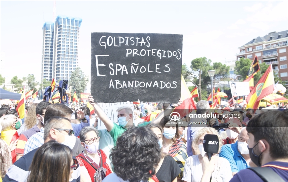 İspanyol sağı, sol hükümetin, tutuklu Katalan siyasetçileri affetme girişimini protesto etti