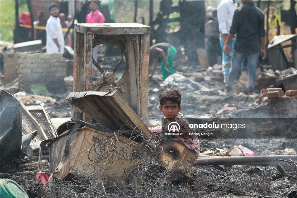 Yeni Delhi'deki Rohingya kampında yangın