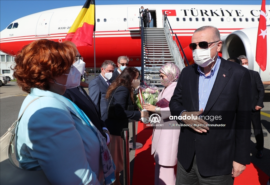 El presidente de Turquía llega a Bruselas para la cumbre de la OTAN