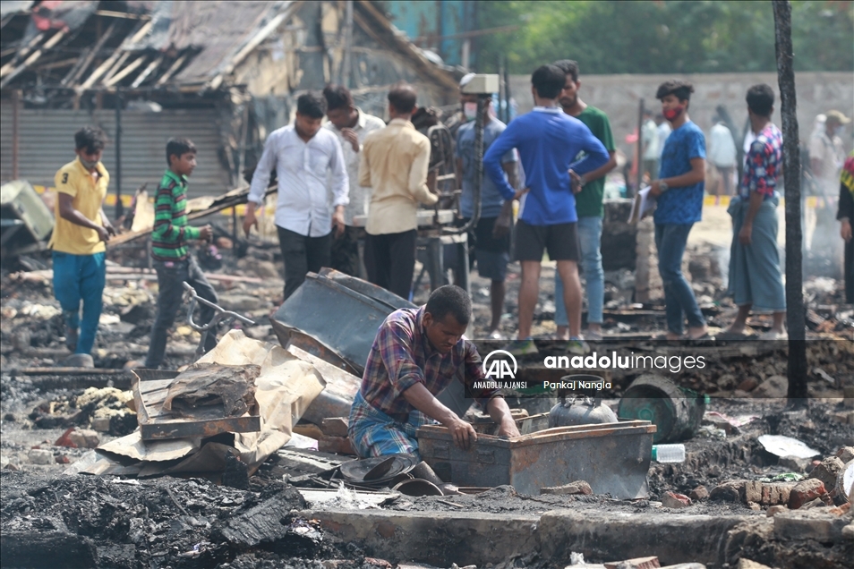 Yeni Delhi'deki Rohingya kampında yangın