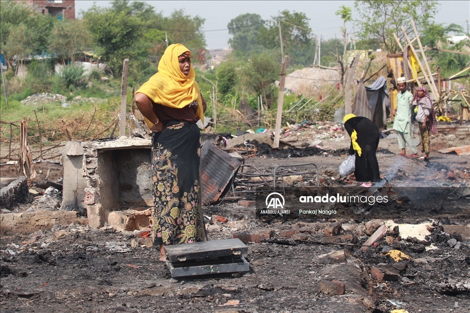 Yeni Delhi'deki Rohingya kampında yangın