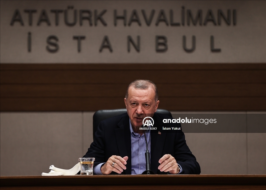 El presidente de Turquía habla antes de viajar a la cumbre de la OTAN