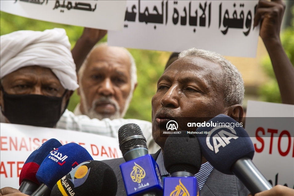 سودانيون يعتزمون مقاضاة شركة إيطالية مشاركة ببناء سد "النهضة"