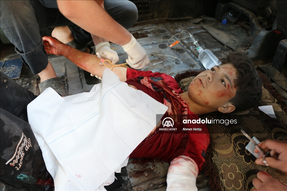 بينهم طفلان.. إصابة 3 مدنيين في قصف لقوات الأسد على قرى إدلب