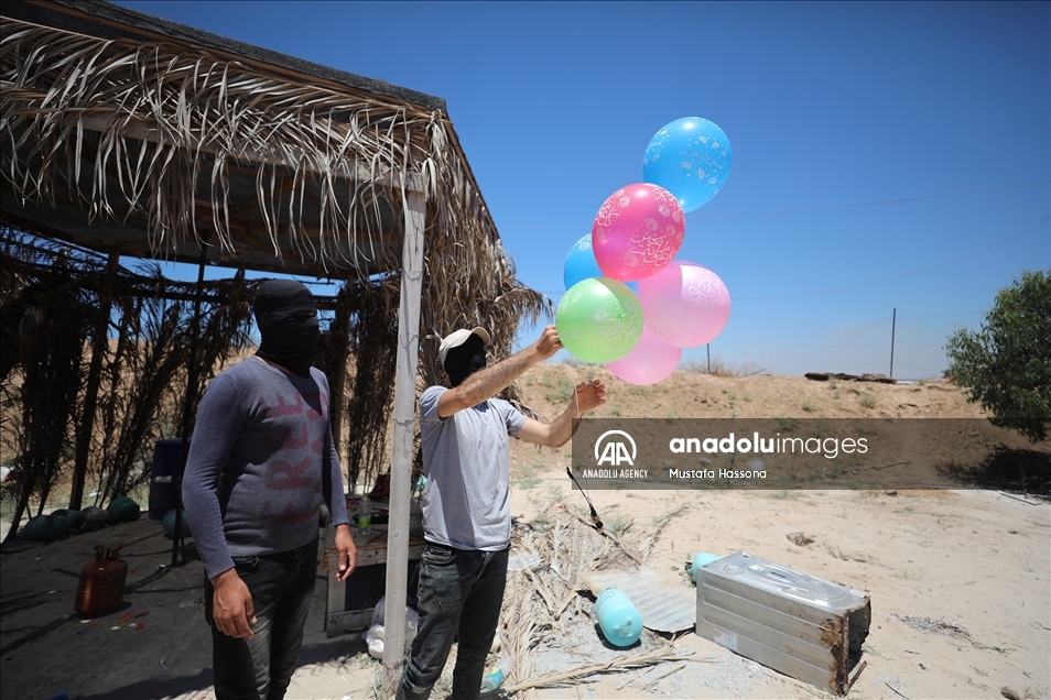إطلاق بالونات حارقة من غزة باتجاه المناطق الإسرائيلية المحاذية