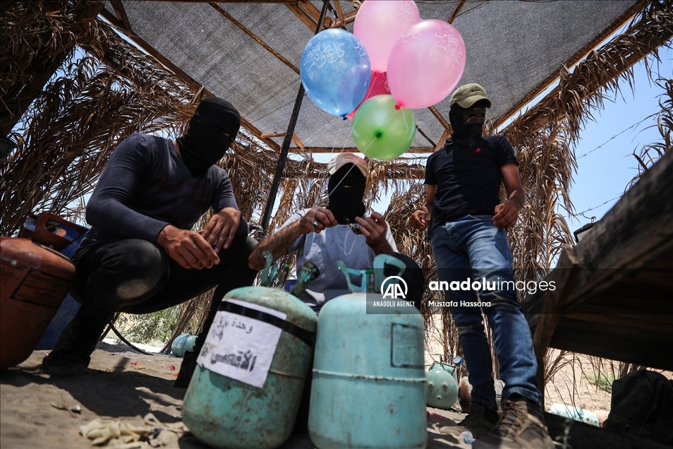 إطلاق بالونات حارقة من غزة باتجاه المناطق الإسرائيلية المحاذية