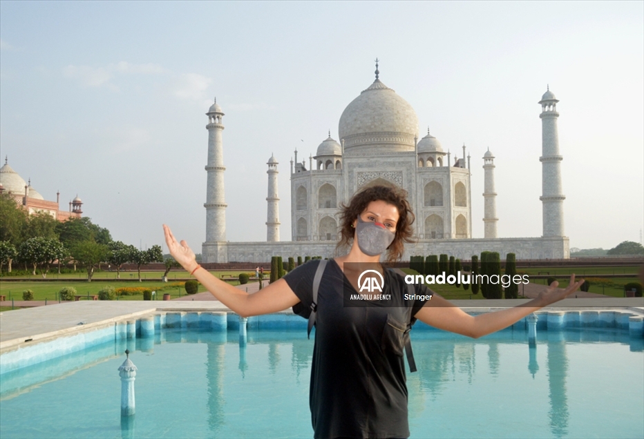 El Taj Mahal es reabierto a los turistas en India