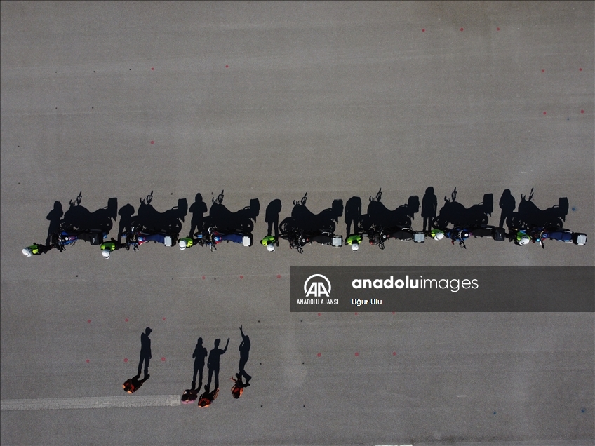 Jandarmanın motosikletli trafik ve asayiş timleri Bursa'da yetişiyor