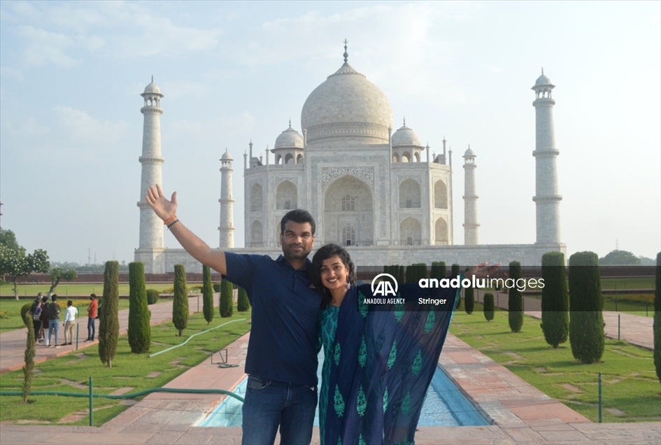 El.Taj Mahal es reabierto a los turistas en India