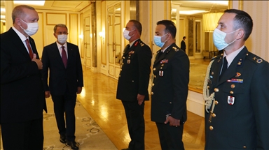 Cumhurbaşkanı Erdoğan, Azerbaycan Görev Grubunda yer alan askerleri kabul etti