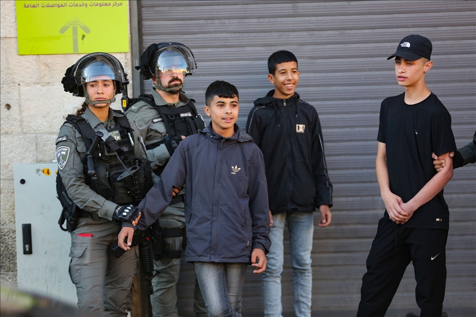 Policia izraelite ndërhyn ndaj palestinezëve që protestuan kundër fyerjes së Profetit Muhamed