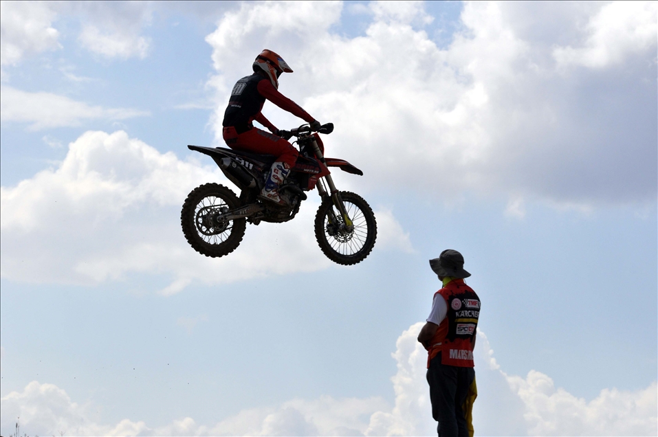 Afyonkarahisar'daki motokros şampiyonalarının ilk günü tamamlandı