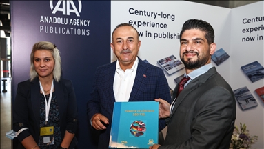 Medya partneri AA'nın standı, Antalya Diplomasi Forumu'nda büyük ilgi görüyor