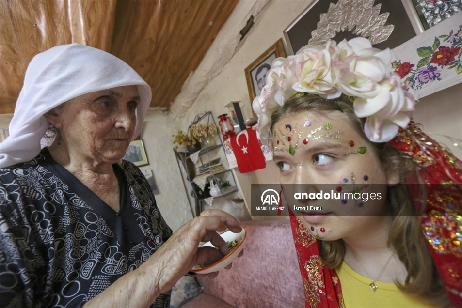 El antiguo arte del maquillaje tradicional en Turquía
