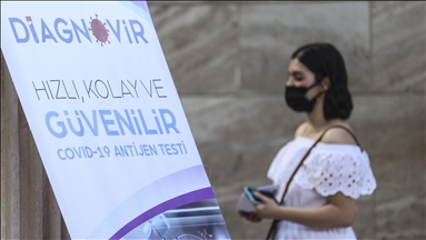 Kovid-19 teşhisini 10 saniyeye düşüren Türk testi kullanıma sunuldu