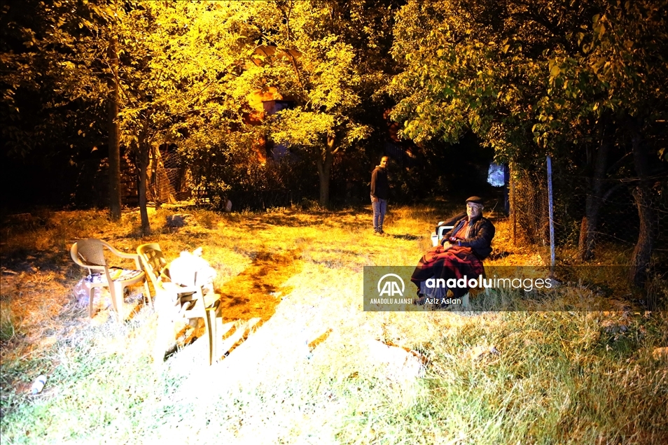 Bingöl'deki depremde bazı evler hasar gördü