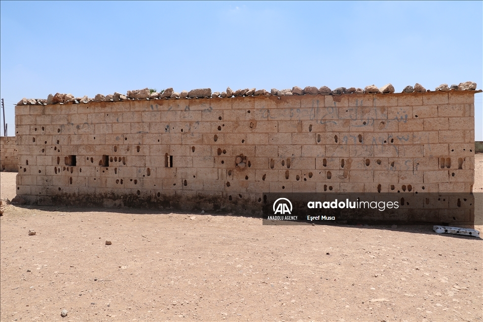 سوريا.. سكان "تل أبيض" يتظاهرون ضد إرهاب "ي ب ك"