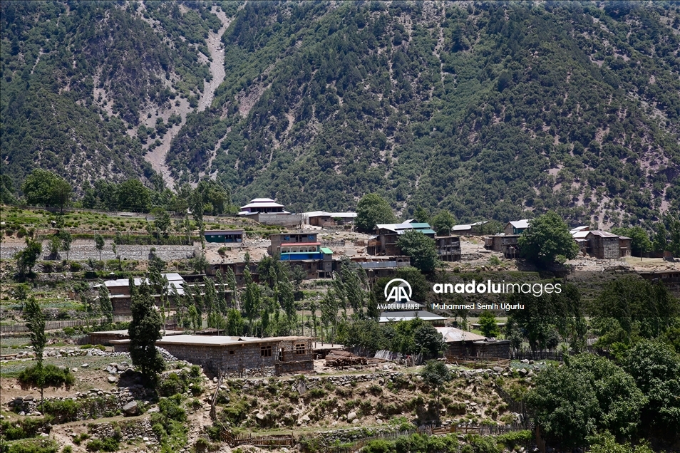 Pakistan'ın saklı incisi "Kumrat Vadisi" doğal güzellikleriyle ziyaretçilerini hayran bırakıyor