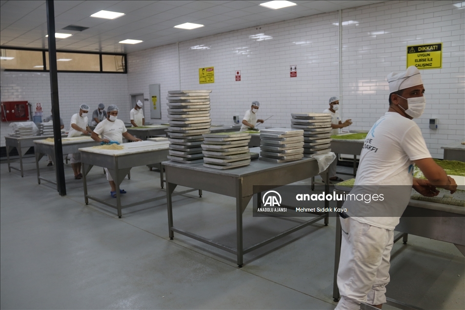 Diyarbakır'da soğuk kadayıf yaz aylarının vazgeçilmezi oldu