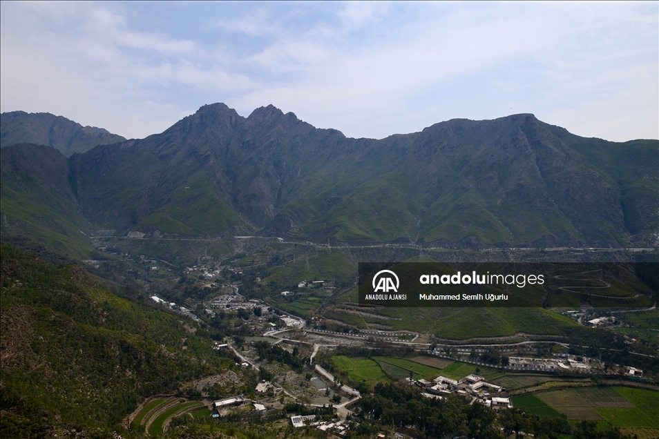 Pakistan'ın saklı incisi "Kumrat Vadisi" doğal güzellikleriyle ziyaretçilerini hayran bırakıyor