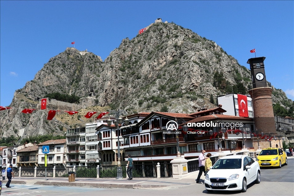 Tarih kokan otantik sokaklarıyla "şehzadeler şehri" Amasya ziyaretçilerini bekliyor
