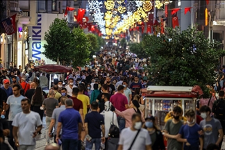 Kehidupan kembali normal pasca pembatasan virus korona dicabut, di Istanbul