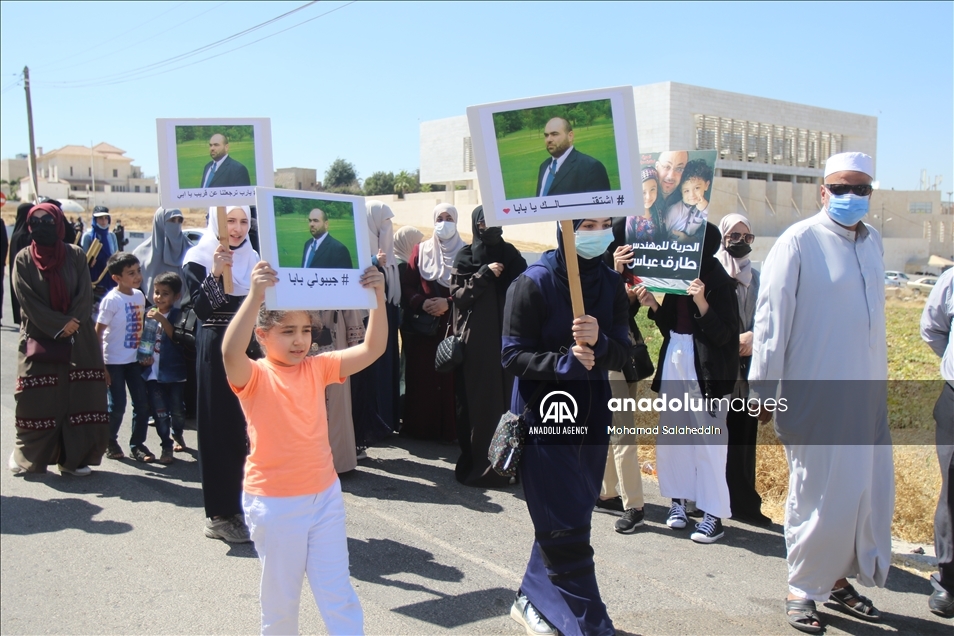 عمان.. وقفة لذوي موقوفين أردنيين وفلسطينيين قرب سفارة الرياض