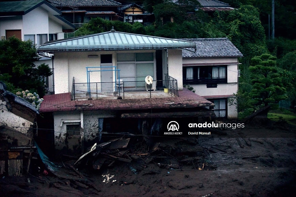 Deslizamientos de tierra e inundaciones en Japón dejan cuatro muertos y 80 desaparecidos
